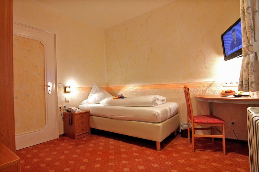 Hotel Weingaertner Bad Wildbad Exterior photo